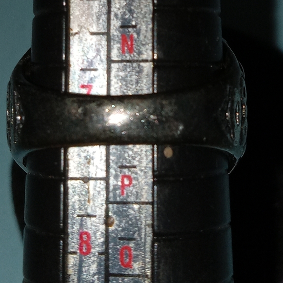 New Silver Plated Round Black glass Ring Size 7 - Picture 5 of 5